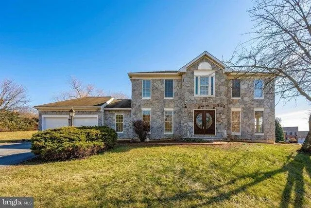 4 Bedroom 3.5 Bath In Hagerstown MD 21742 for Rent