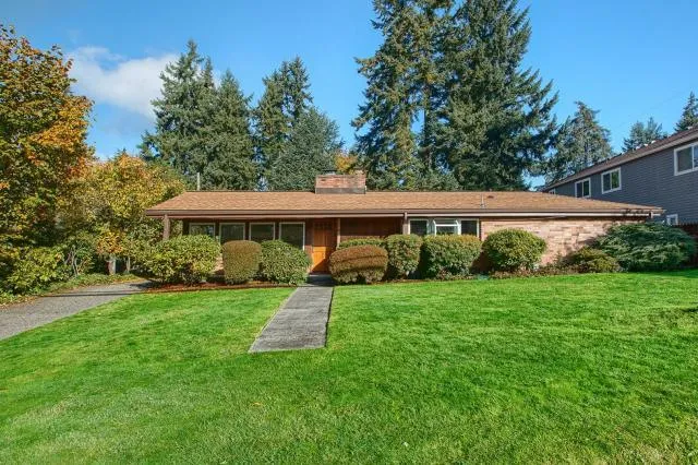 3 Bedroom 2 Bath In Seattle WA 98117 for Rent