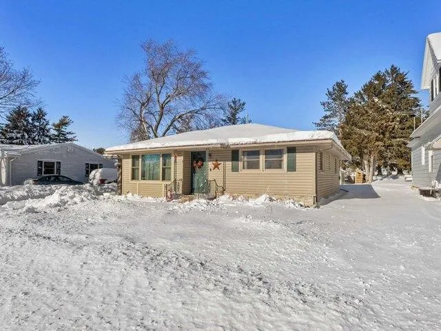 Home For Rent In Sheboygan Falls, Wisconsin