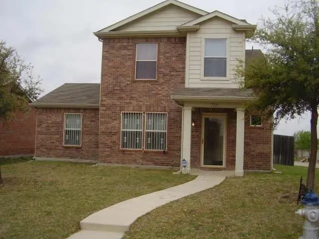 3 Bedroom 3 Bath In Dallas TX 75241 for Rent