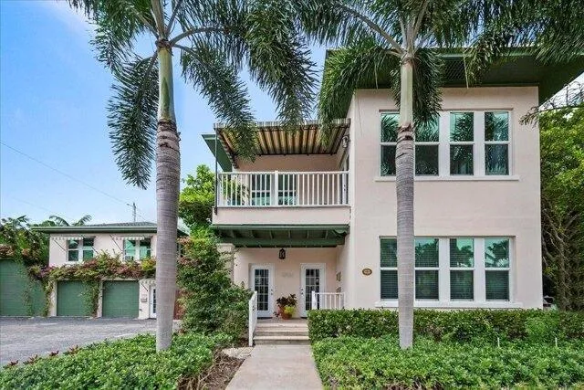 4 Bedroom 3 Bath In West Palm Beach FL 33401 for Rent