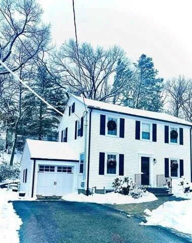 Home For Rent In Waltham, Massachusetts