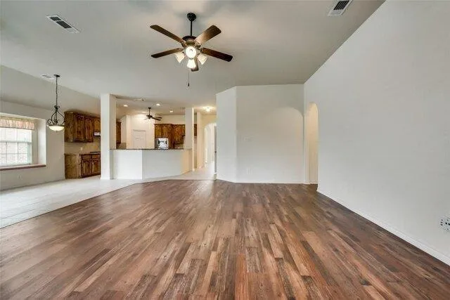 4 Bedroom 3.5 Bath In Frisco TX 75035 for Rent