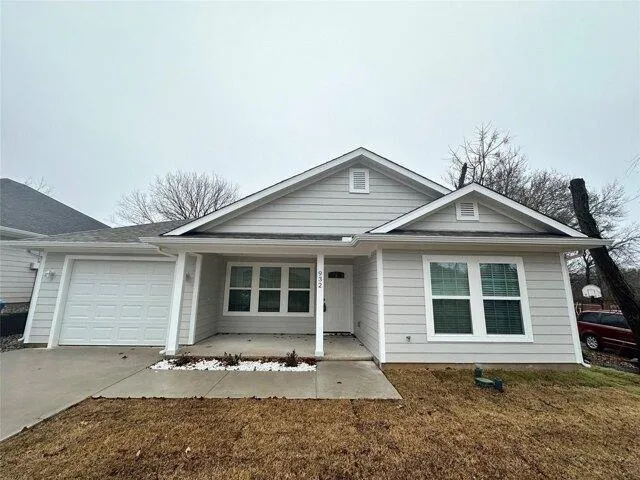 3 Bedroom 2 Bath In Denison TX 75020 for Rent