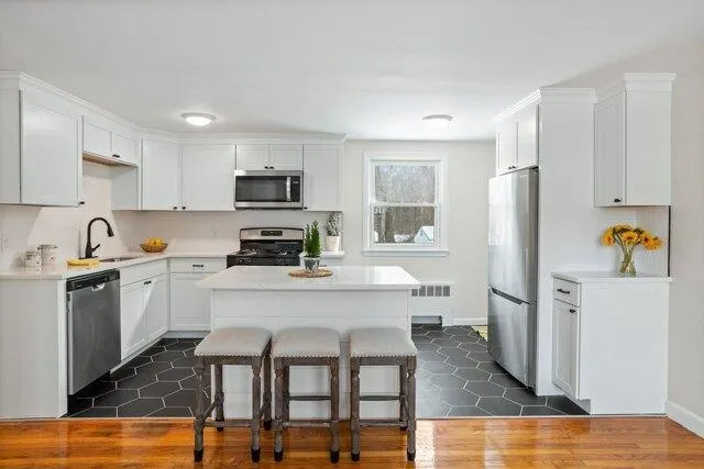 3 Bedroom 1 Bath In Bedford MA 01730 for Rent