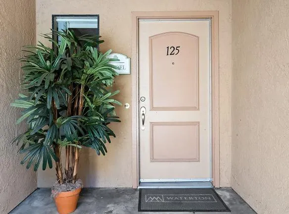 3891 San Ramon Dr Oceanside, CA - Apartments For Rent
