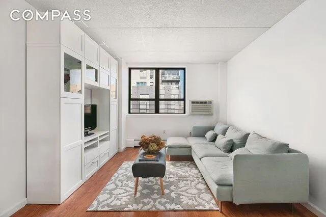Home For Rent In Manhattan, New York