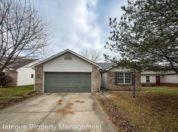 1417 Sanner Dr Greenwood, IN 46143 - Home For Rent