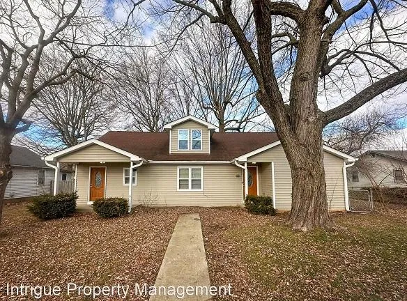 824 Walnut St Greenfield, IN 46140 - Home For Rent