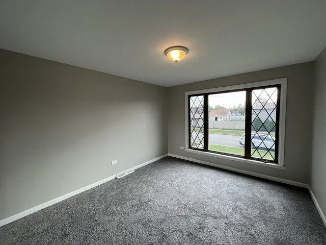 Home For Rent In Chicago, Illinois