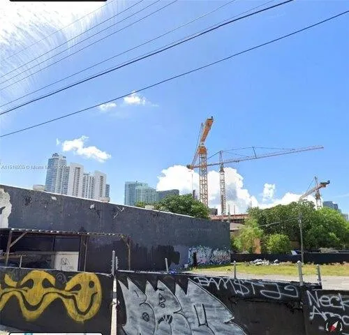 Plot For Sale In Miami, Florida