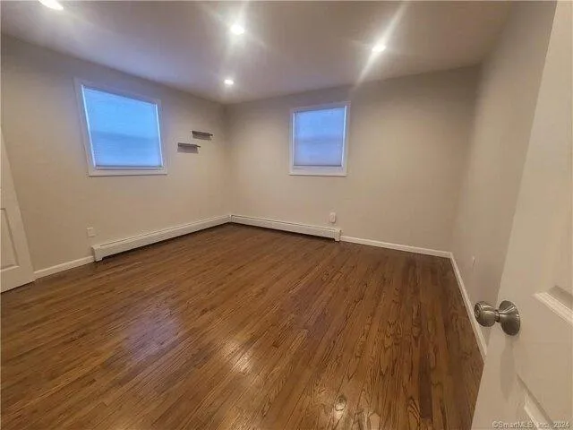 Home For Rent In Thomaston, Connecticut