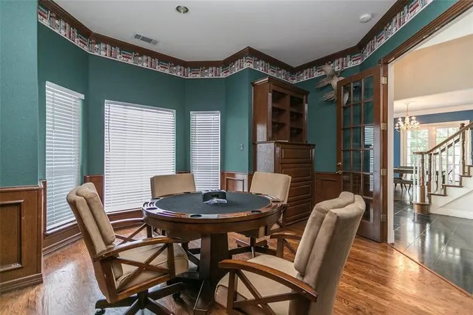 2600 Rosebud Ln, Richland Hills, TX 76118 for Sale