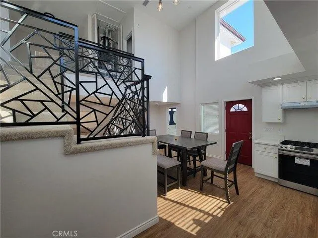 4 Bedroom 4 Bath In Los Angeles CA 90019 for Rent