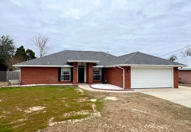 3 Bedroom 2 Bath In Crestview FL 32536 for Rent