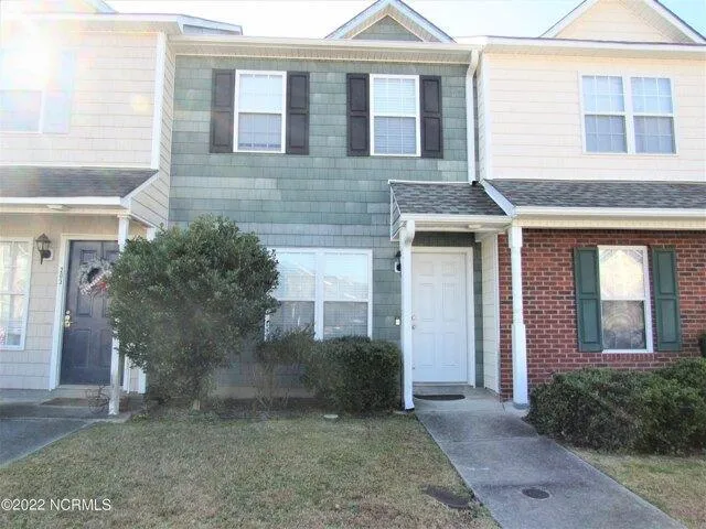 2 Bedroom 1.5 Bath In Jacksonville NC 28546 for Rent