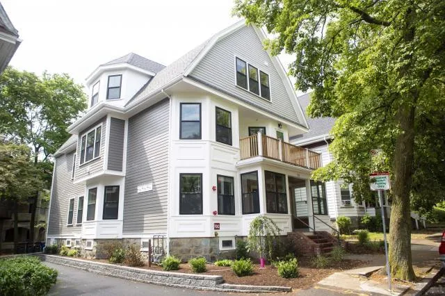 3 Bedroom 2 Bath In Allston MA 02134 for Rent