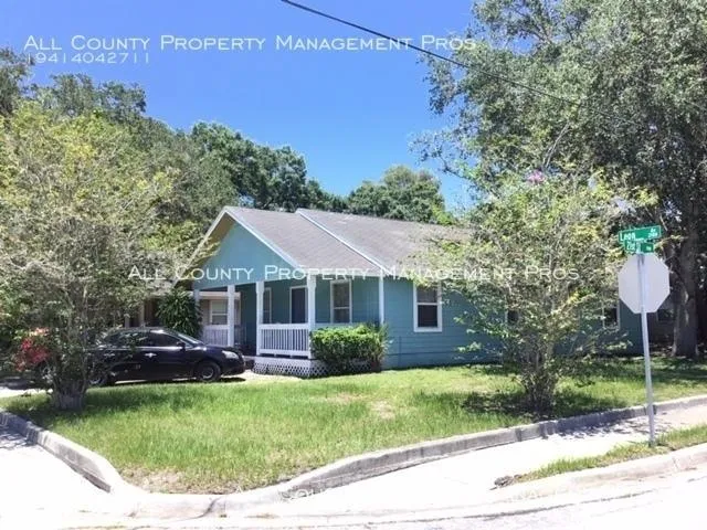 3 Bedroom 2 Bath In Sarasota FL 34234 for Rent