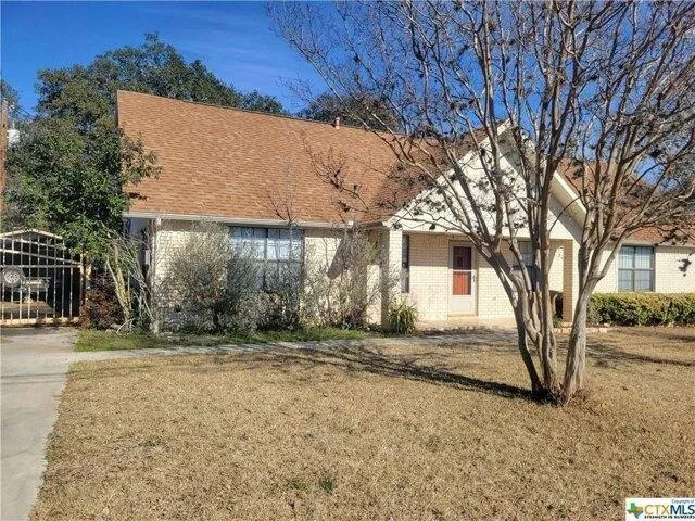 3 Bedroom 2 Bath In New Braunfels TX 78130 for Rent