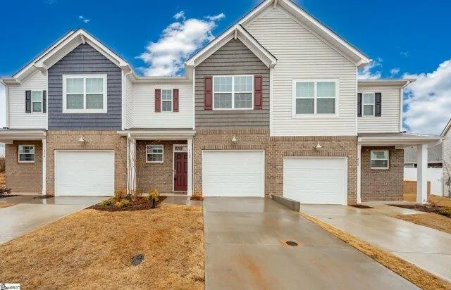 3 Bedroom 2.5 Bath In Pendleton SC 29670 for Rent