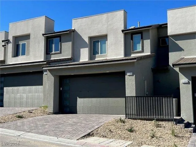 3 Bedroom 2.5 Bath In Las Vegas NV 89138 for Rent