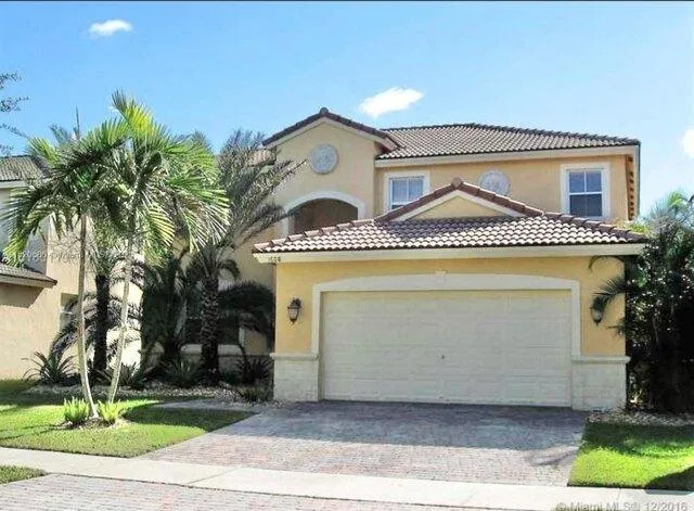 4 Bedroom 3 Bath In Homestead FL 33035 for Rent