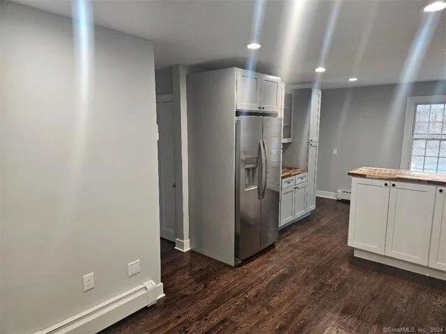 Home For Rent In Middlebury, Connecticut