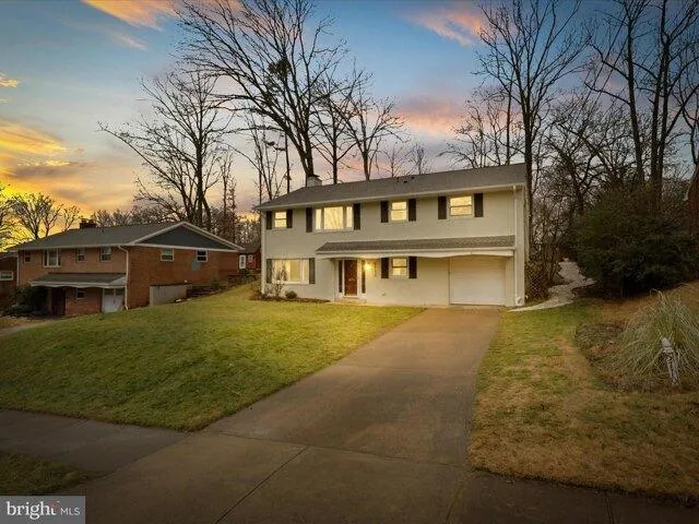 4 Bedroom 3 Bath In Springfield VA 22151 for Rent