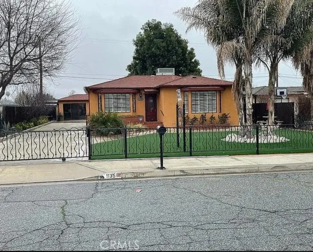 1135 E Morton, Hemet CA 92543 for Sale