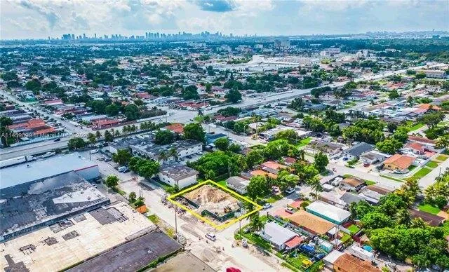 Plot For Sale In Hialeah, Florida