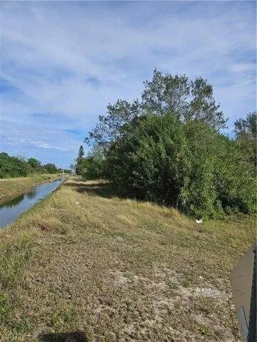 Plot For Sale In Lehigh Acres, Florida