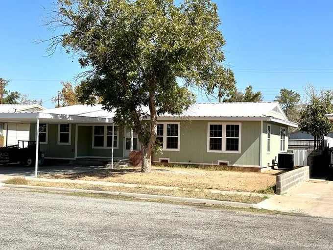 733 N Cedar, Kermit, TX 79745 for Sale