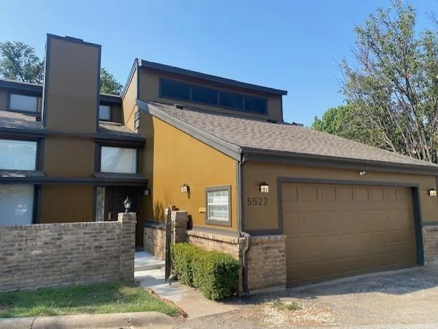 5522 Willow Cir, Fort Worth, TX 76112 for Rent