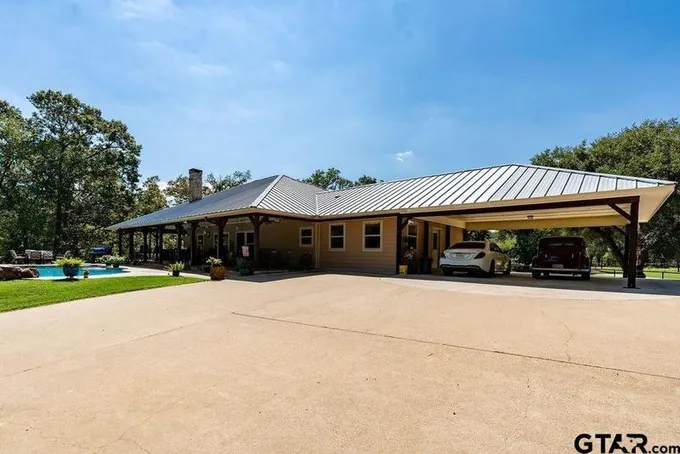 658 Acr 155, Elkhart, TX 75839 for Sale