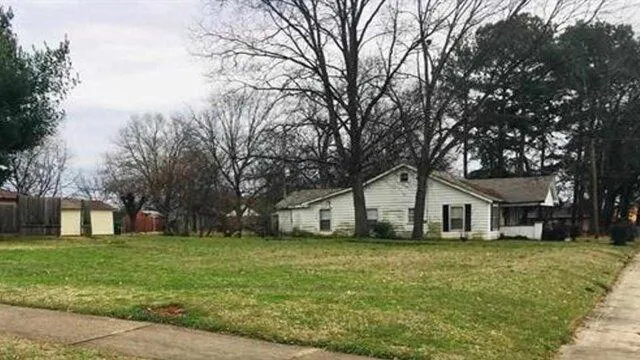 Plot For Sale In Sheffield, Alabama