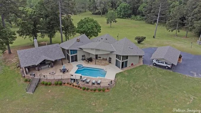 181 Pine Cove Cir, Elm Grove, LA 71051 for Sale