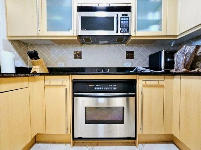 Condo For Rent In Hallandale Beach, Florida