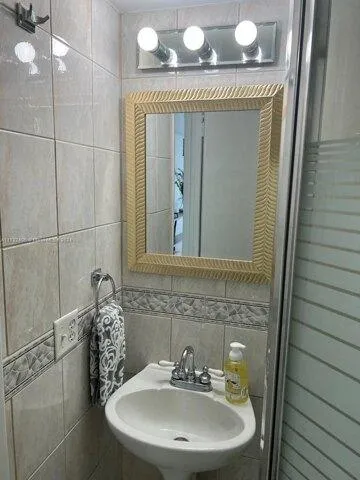 Condo For Rent In Sunny Isles Beach, Florida