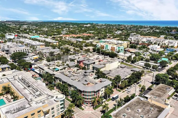225 Northeast 1st Street, Unit 211, Delray Beach, FL 33444 for Rent