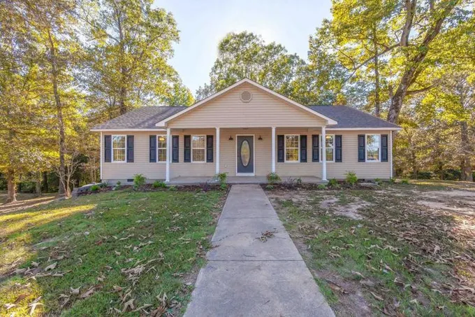 2100 COLLINS RD, Medon, TN 38356 Single Family Residence For Sale  MLS# 234149
