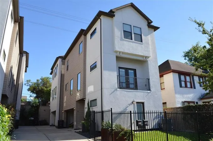 2805 Blodgett Street D, Houston, TX 77004 for Sale