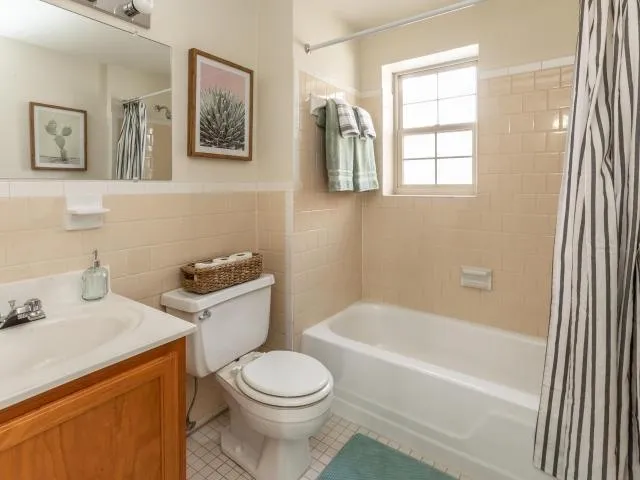 1 BD 1 BA $1526 Per Month for Rent