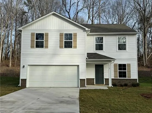112 Michael St Lexington, NC 27295 - Home For Rent