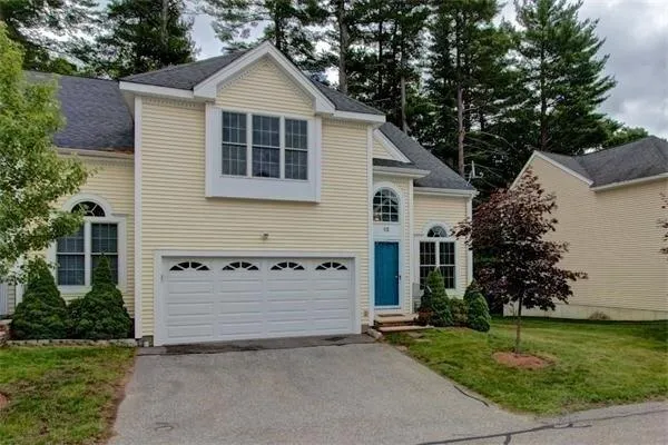 3 Bedroom 2.5 Bath In Upton MA 01568 for Rent