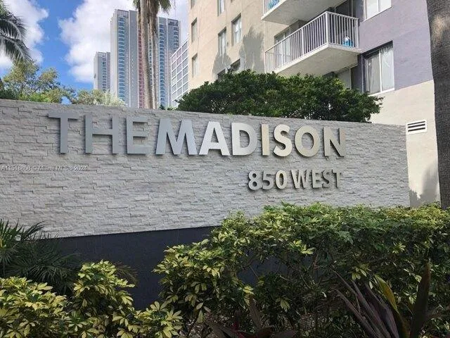 2 Bedroom 2 Bath In Miami FL 33136 for Rent