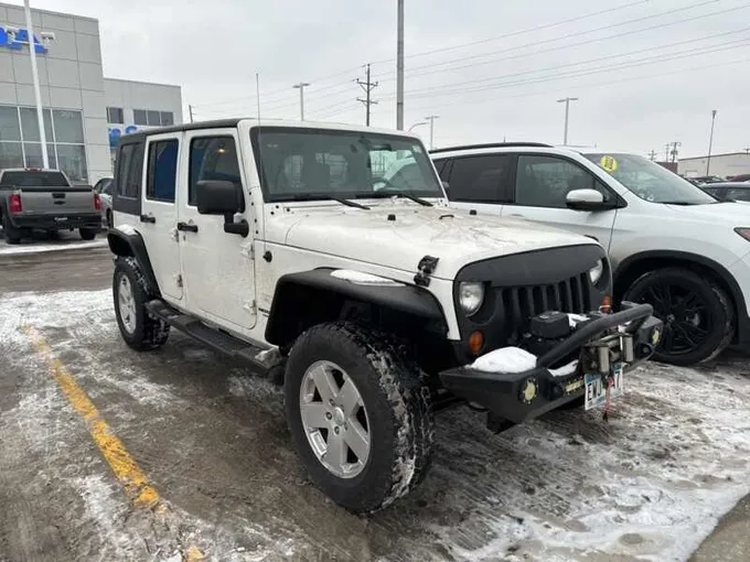 2010 Jeep Wrangler White, 138K miles for Sale