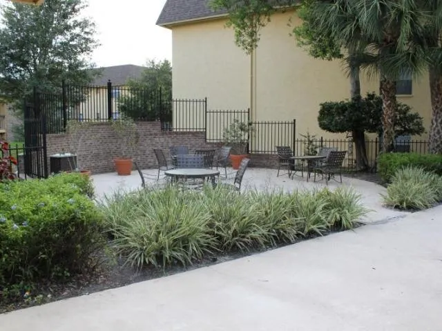 1 Bed 1 Bath Available Now $1426/month for Rent