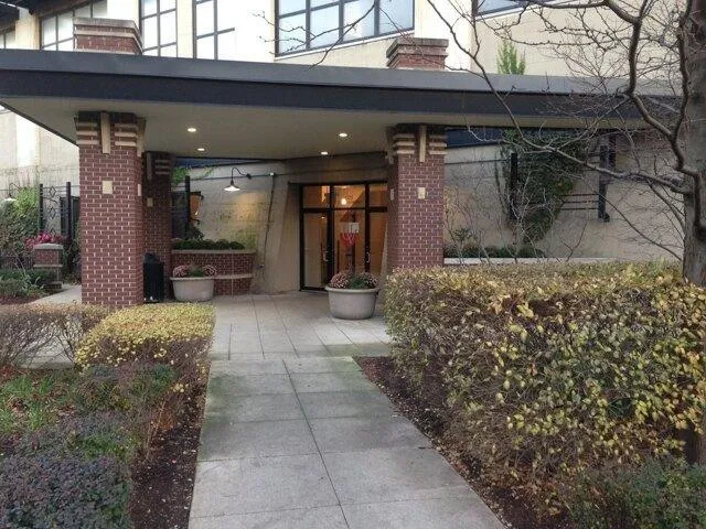 2 Bedroom 2 Bath In Chicago IL 60608 for Rent