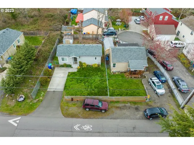 236 NE 156TH AVE A & B, Portland OR 97230 for Sale