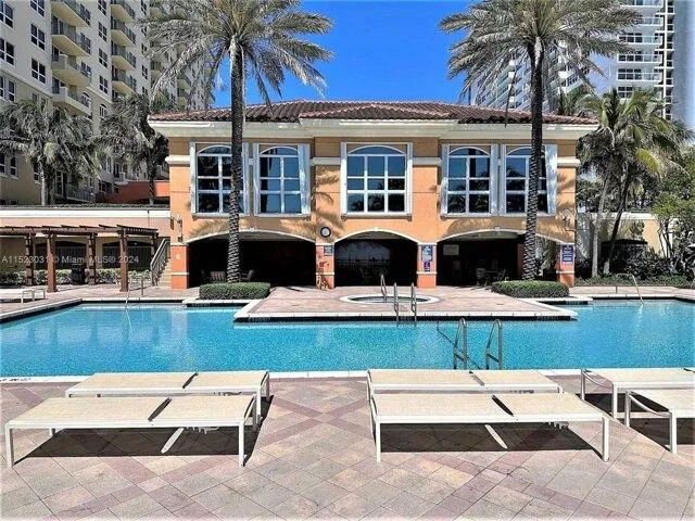 Condo For Rent In Hallandale Beach, Florida